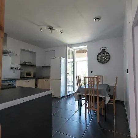 La Maison De Vox شقة